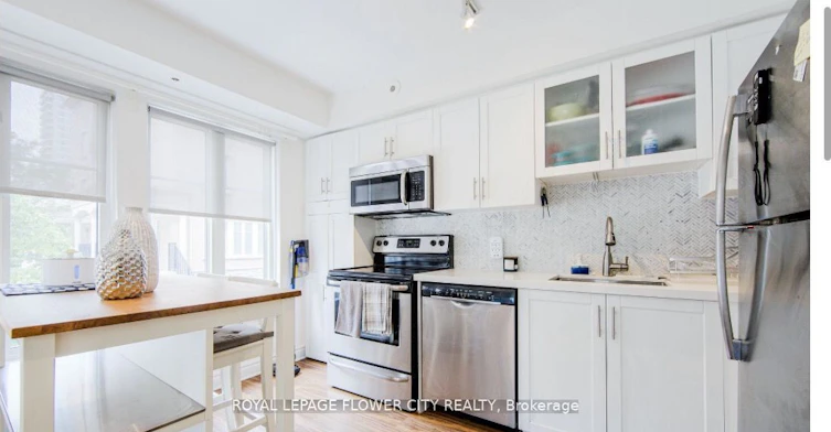 423-34 Western Battery Road, Toronto, ON, M6K 3N9 - 7