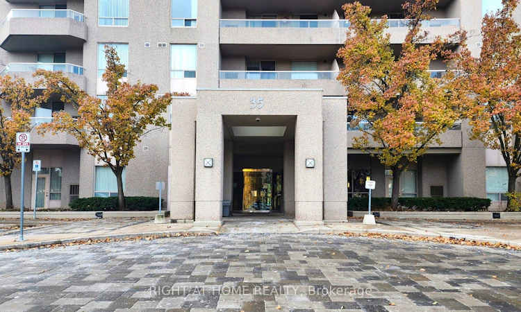 207-35 Empress Avenue
