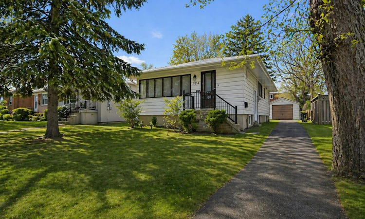 184 Hendon Avenue