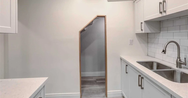 B-901 Millwood Road, Toronto, ON, M4G 1X2 - 9