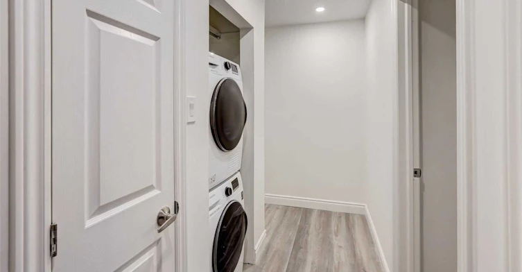 B-901 Millwood Road, Toronto, ON, M4G 1X2 - 16