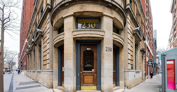 321-230 King Street E, Toronto, ON, M5A 1K5
