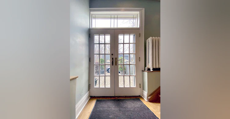 Main + Lower-21 Melgund Road, Toronto, ON, M5R 1Z9 - 9