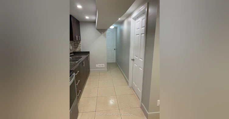 Bsmt-353 Lansdowne Avenue, Toronto, ON, M6H 3Y2 - 6