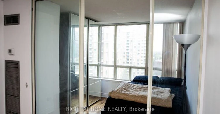 1104-7 Bishop Avenue, Toronto, ON, M2M 4J4 - 7