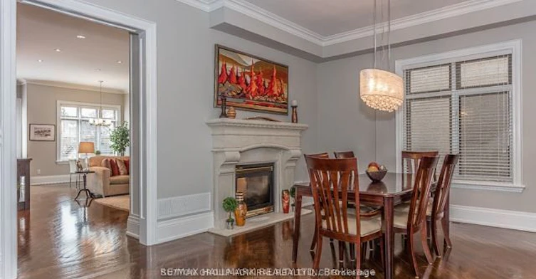 21 Dunblaine Avenue, Toronto, ON, M5M 2R6 - 4
