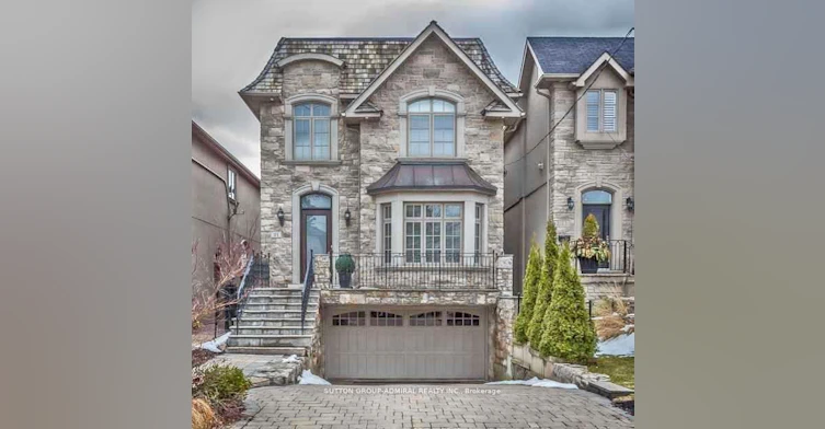 21 Dunblaine Avenue, Toronto, ON, M5M 2R6