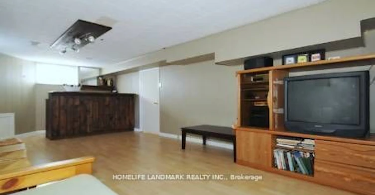 35 Wynn Road, Toronto, ON, M2R 1S8 - 3