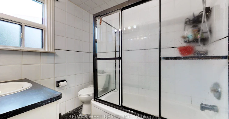 Main Floor-139 Ranee Avenue, Toronto, ON, M6A 1N3 - 27