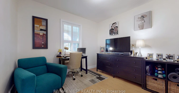 Main Floor-139 Ranee Avenue, Toronto, ON, M6A 1N3 - 24