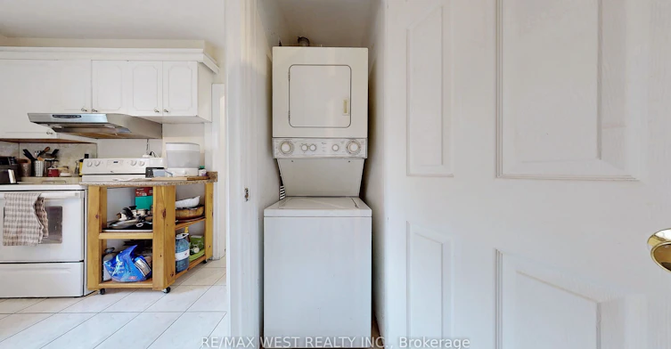 Main Floor-139 Ranee Avenue, Toronto, ON, M6A 1N3 - 28