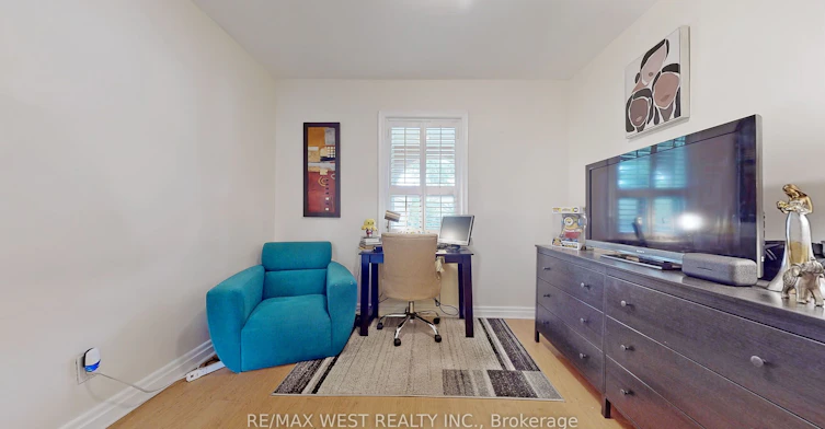 Main Floor-139 Ranee Avenue, Toronto, ON, M6A 1N3 - 23