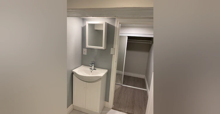 BSMT-647 Vaughan Road, Toronto, ON, M6E 2Y4 - 8