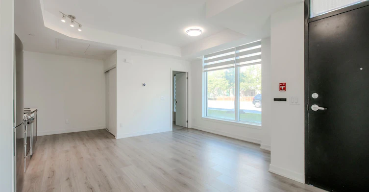 2nd floor-35-851 Sheppard Avenue W, Toronto, ON, M3H 0E8 - 7