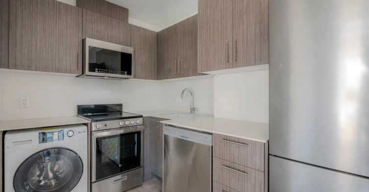 4th floor-34-851 Sheppard Avenue W, Toronto, ON, M3H 0E8 - 12