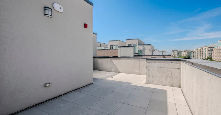 4th floor-34-851 Sheppard Avenue W, Toronto, ON, M3H 0E8 - 3
