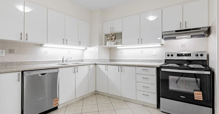 PL5-4001 Bayview Avenue, Toronto, ON, M2M 3Z7 - 16