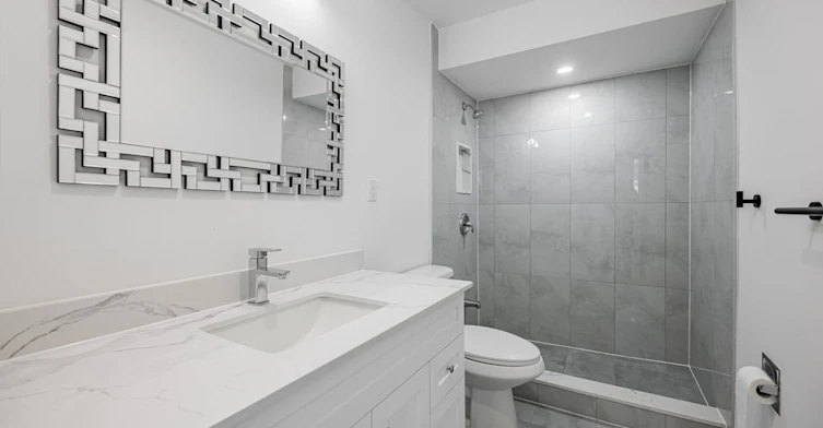 A(Upper-54 Tuscarora Drive, Toronto, ON, M2H 2K3 - 4