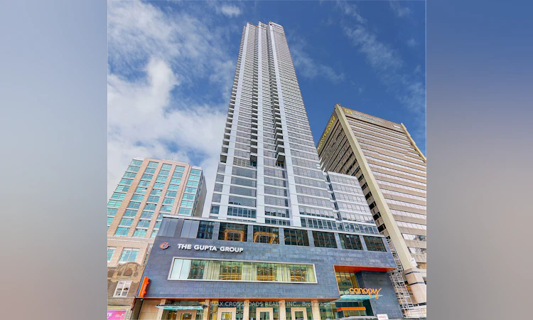 3205-395 Bloor Street E