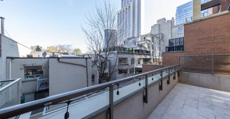 303-80 Yorkville Avenue, Toronto, ON, M5R 2C2 - 27