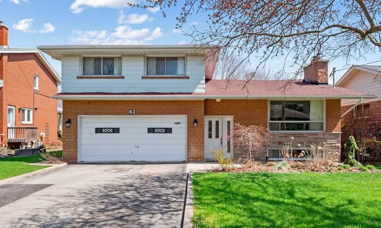 62 Dukinfield Crescent