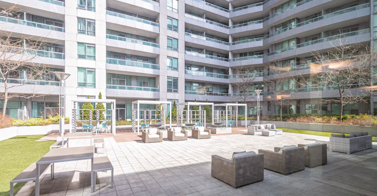 2103-19 Grand Trunk Crescent, Toronto, ON, M5J 3A3 - 21