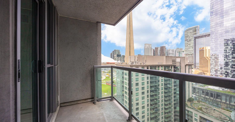 2103-19 Grand Trunk Crescent, Toronto, ON, M5J 3A3 - 16