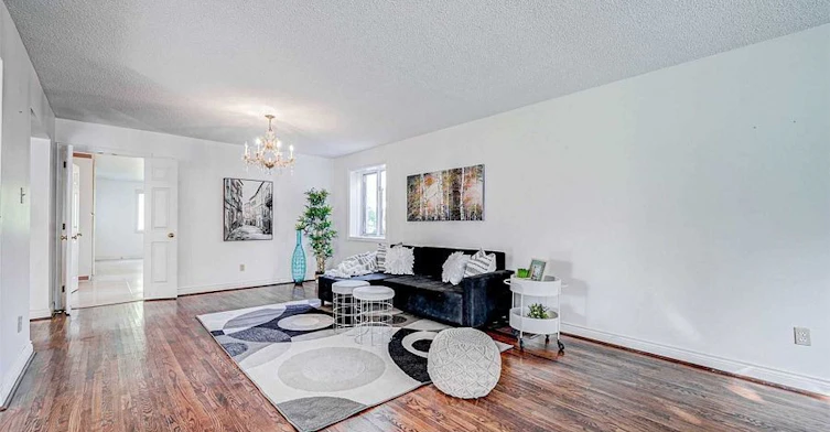 44 Frontenac Avenue, Toronto, ON, M5N 1Z7 - 3