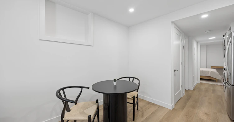 6-91 Barton Avenue, Toronto, ON, M6G 1P7 - 7