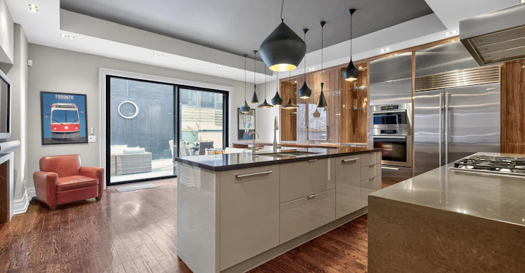 29 Webster Avenue, Toronto, ON, M5R 1N6 - 4