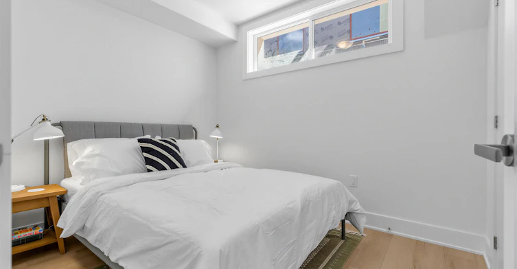 5b-45 Bellevue Avenue, Toronto, ON, M5T 2N5 - 13
