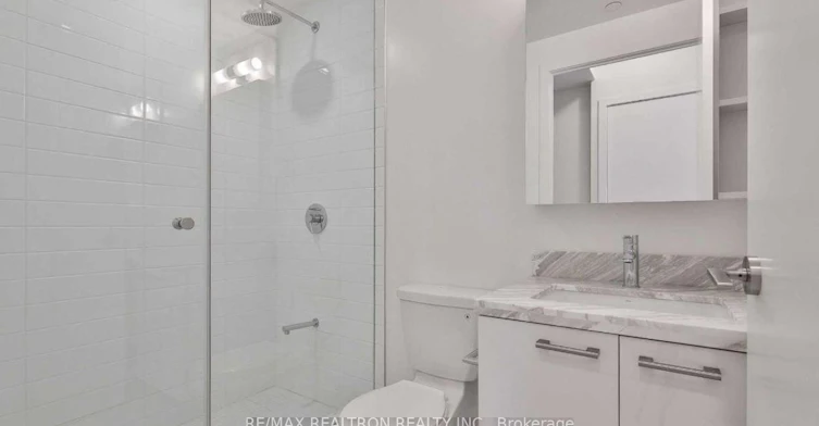 1802-2221 Yonge Street, Toronto, ON, M4S 2B4 - 9