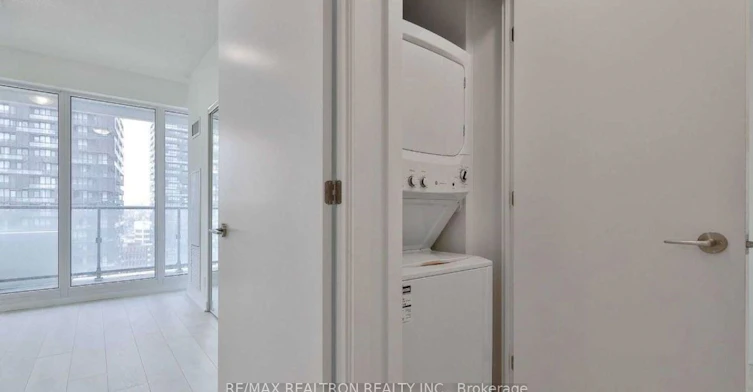 1802-2221 Yonge Street, Toronto, ON, M4S 2B4 - 10