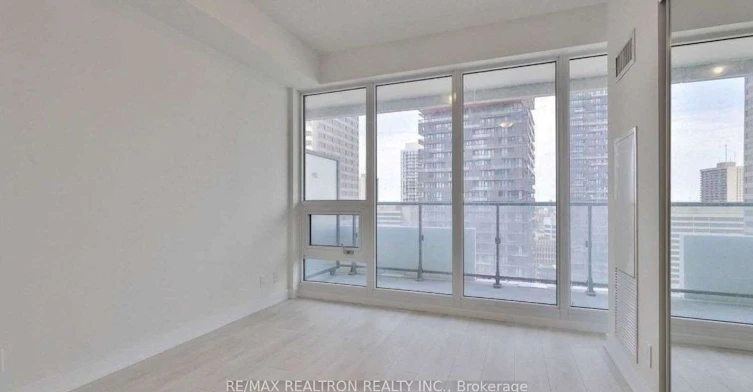 1802-2221 Yonge Street, Toronto, ON, M4S 2B4 - 5