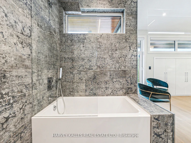 139 Newton Drive, Toronto, ON, M2M 2N4 - 22