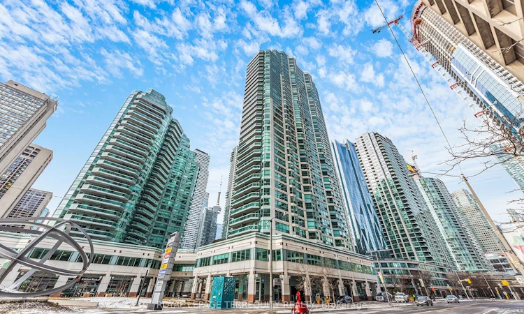 2609-10 Yonge Street