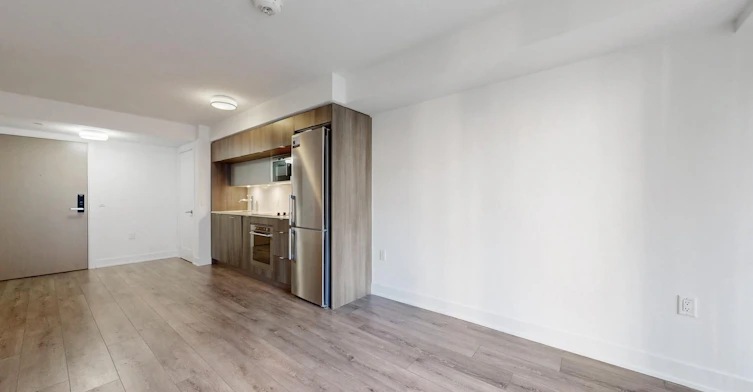 821-585 Bloor Street E, Toronto, ON, M4W 0B3 - 9