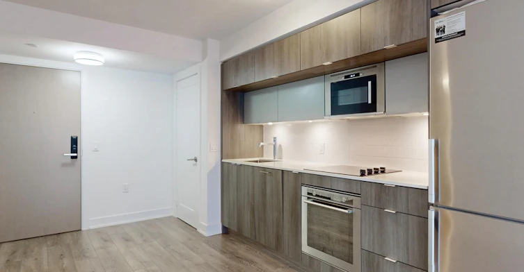 821-585 Bloor Street E, Toronto, ON, M4W 0B3 - 12