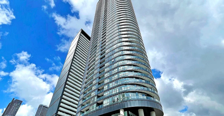 821-585 Bloor Street E, Toronto, ON, M4W 0B3
