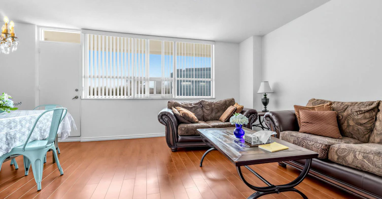505-130 Neptune Drive, Toronto, ON, M6A 1X5 - 7
