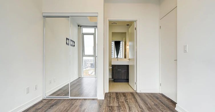 1309-200 Sackville Street, Toronto, ON, M5A 0C4 - 11