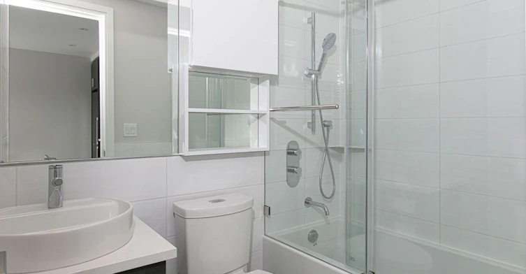 107-11 Walmer Road, Toronto, ON, M5R 2W9 - 4