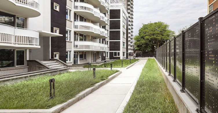 107-11 Walmer Road, Toronto, ON, M5R 2W9 - 11