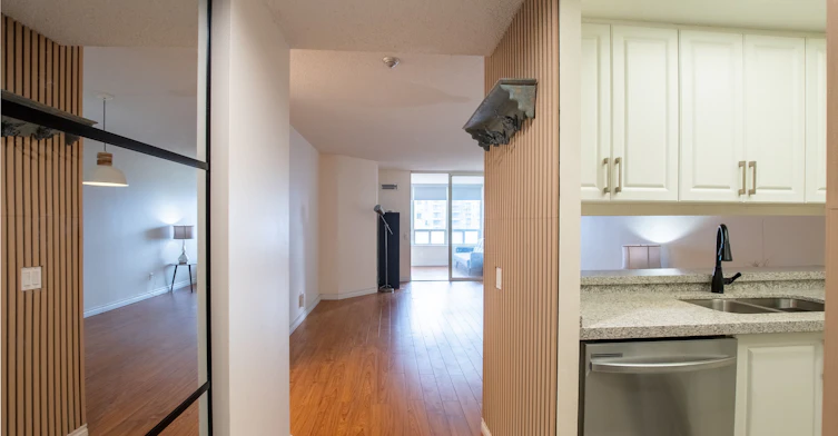 1604-7 Bishop Avenue, Toronto, ON, M2M 4J4 - 3