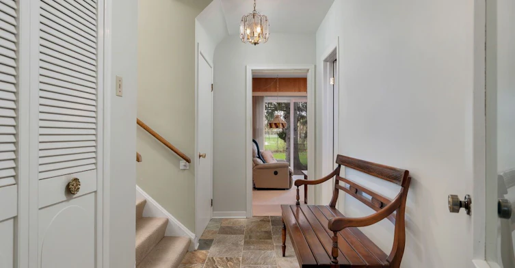 46 Marathon Crescent, Toronto, ON, M2R 2L7 - 2
