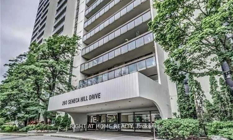 1415-260 Seneca Park N