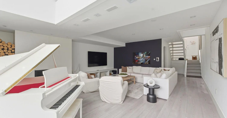 41 Berryman Street, Toronto, ON, M5R 1M7 - 46
