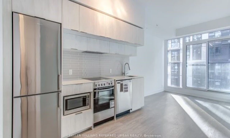 3601-181 Dundas Street E