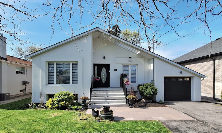 96 Searle Avenue
