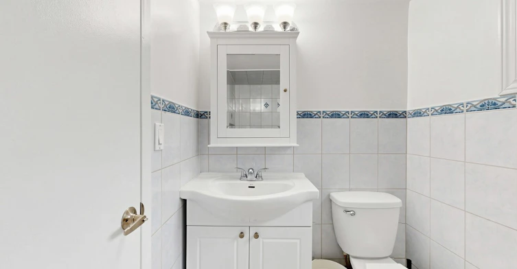 Lower-103 Cummer Avenue, Toronto, ON, M2M 2E6 - 17